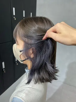 ミディアム カラー 小森聖奈 韓国風レイヤーカットのヘアスタイル