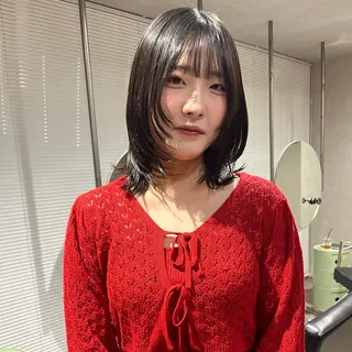 ミディアム yuumi/大濠🪷 レイヤー/ハイトーンのヘアスタイル