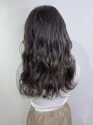 セミロング カラー _WHITE 難波本店のヘアスタイル