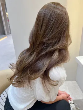 カラー ❤️ブリーチなし💚 ダブルカラー平野実花のヘアスタイル