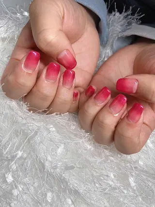 ネイル マツエク・マツパ アイブロウ Nail&eye Belire 新宿のネイルデザイン