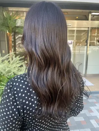 カラー 栄 こずえのヘアスタイル