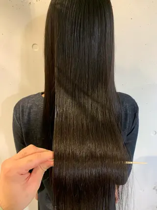 ロング 凪の 旅先のヘアスタイル