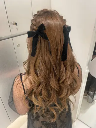 ロング ヘアアレンジ ヘアセット🎀耳つぼ 👂💎MONAMIのヘアスタイル