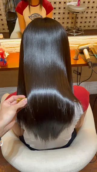 ロング CoCooN TAKUMAのヘアスタイル