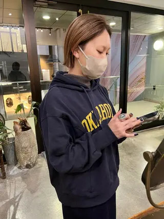 ショート カラー 千葉 郁也のヘアスタイル