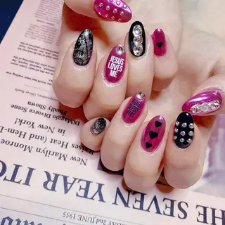 ネイル NOIROUGE所属・NOI ROUGEのネイルデザイン