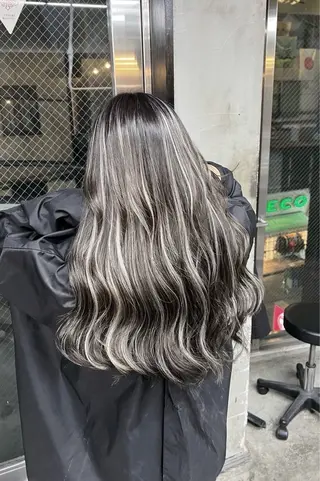 ロング カラー ROBIN所属・指名数No.1 /NAOYAのヘアスタイル