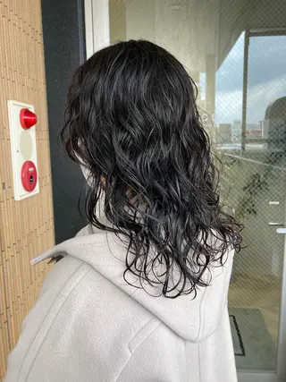 セミロング パーマ Izumi所属・ヨシアキ/パーマ/ ウルフ/ボブ/メンズのヘアスタイル