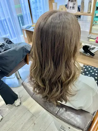 カラー little×esta所属・髪質改善/艶カラー /小池潤也のヘアスタイル