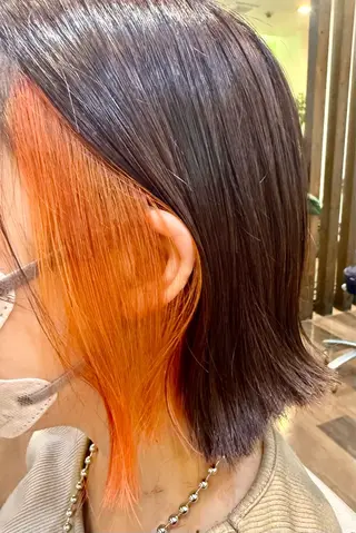 ショート カラー タニモト ミユキのヘアスタイル