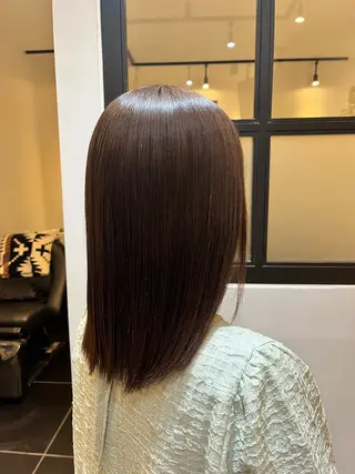 ミディアム カラー Rika🎀 艶カラー🫧縮毛矯正のヘアスタイル