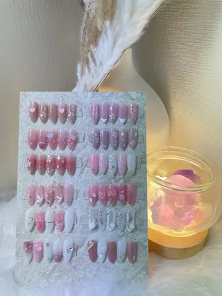 ネイル AngelChris ビューティーサロンのネイルデザイン