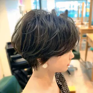 ショート カラー 前田 健太のヘアスタイル