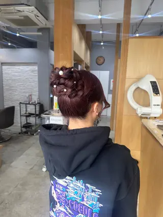 ミディアム miloc MOMOKAのヘアスタイル