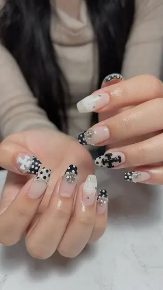 ネイル nanami ☘︎ ݁˖.ᐣ ˚⋆のネイルデザイン