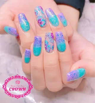 ネイル CROWN プライベートサロンのネイルデザイン
