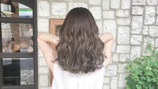 ミディアム カラー パーマ ヘアアレンジ メンズ キッズ ネイル マツエク・マツパ 髪質改善/透明感 OAK兵庫のヘアスタイル