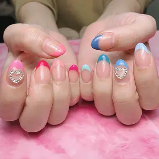 ミディアム hs nail salonのネイルデザイン