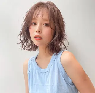 ショート パーマ 脇野 茉優のヘアスタイル