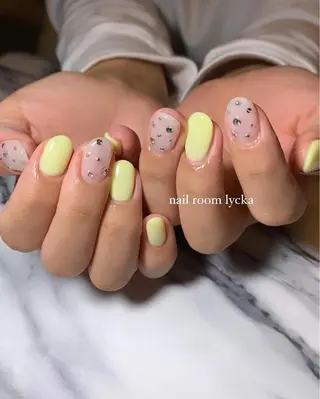 ネイル ﾈｲﾙﾙｰﾑﾘｯｶ 𝐦𝐚𝐲𝐮のネイルデザイン