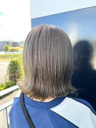 ミディアム カラー 中川 友貴のヘアスタイル