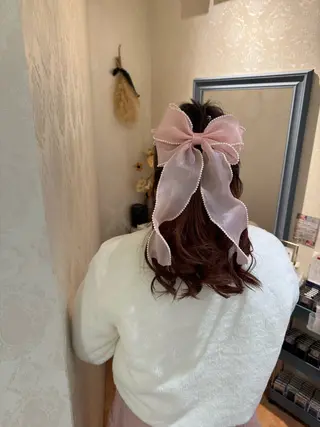 ヘアアレンジ レイヤー/顔周り/透 明感カラー/うる艶のヘアスタイル