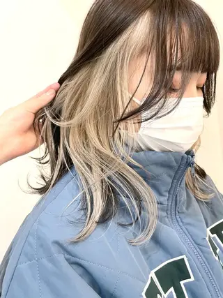 セミロング カラー Linda所属・ダメージレスブリーチ HIROSHIのヘアスタイル