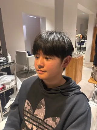 メンズ neuf所属・中間 陽平のヘアスタイル