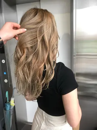 カラー the OSCAR所属・韓国ヘアスタイリスト Harukaのヘアスタイル