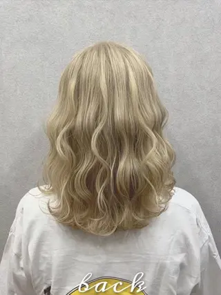 セミロング カラー ヘアアレンジ 💎yuto💎 ハイトーン/韓国ヘアのヘアスタイル