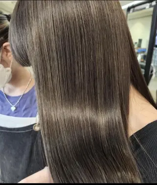 ロング パーマ カラー 鶴田 風雅のヘアスタイル