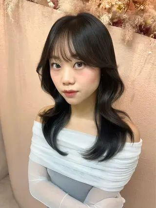 セミロング カラー 韓国ヘア🦢🖤 Sayumiのヘアスタイル