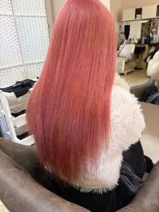 ロング ヘアーサロンaxia所属・上田 英樹のヘアスタイル