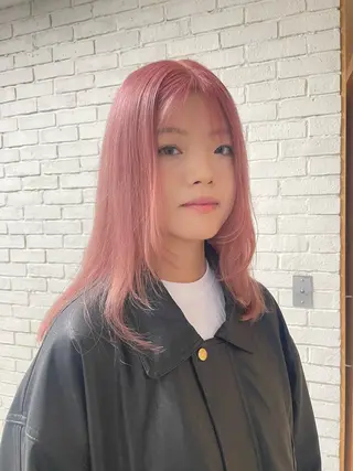 セミロング カラー 艶ハイトーン👑♡ NATSUKIのヘアスタイル