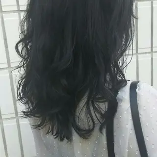 ミディアム カラー SHAFT Ieiriのヘアスタイル