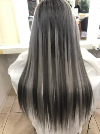 ショート 🐥こ ま🐥のヘアスタイル