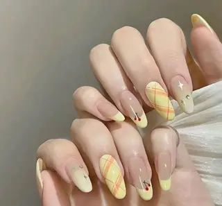 ネイル EMI ANA.CHUOのネイルデザイン