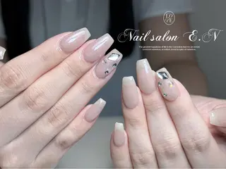 ネイル E.N🦋 長さ出し/持ち込みのネイルデザイン