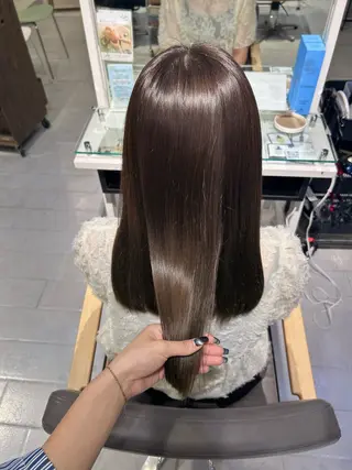 ロング カラー レイヤーカット🐺 hina🩶のヘアスタイル