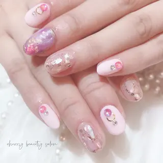 ネイル SAKURA 🍒のネイルデザイン