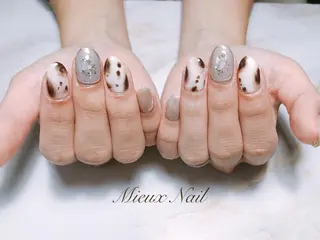 ネイル 市川 麻衣子のネイルデザイン