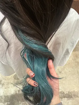 ロング 古川 杏果のヘアスタイル