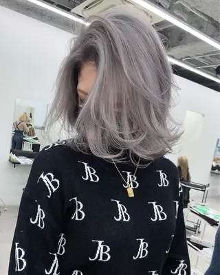 ミディアム LINOET名古屋所属・ダブルカラー🩶上村 純妃🩶名駅徒歩5分のヘアスタイル