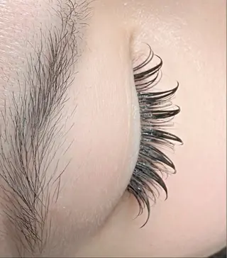 マツエク・マツパ りな☘️ 池袋のマツエク・マツパデザイン