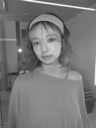 ミディアム hina KEEDAのヘアスタイル