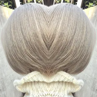 ショート カラー 韓国風/小顔レイヤー /艶カラーのヘアスタイル