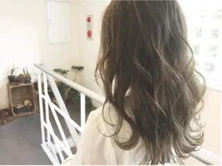 ロング the BRIDGE hair salonのヘアスタイル