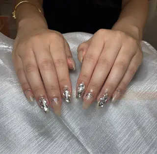 ネイル Lyna 池袋のネイルデザイン