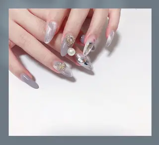 ネイル M🌷nail 長さだし専門店のネイルデザイン